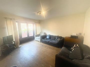 Yeomans Court